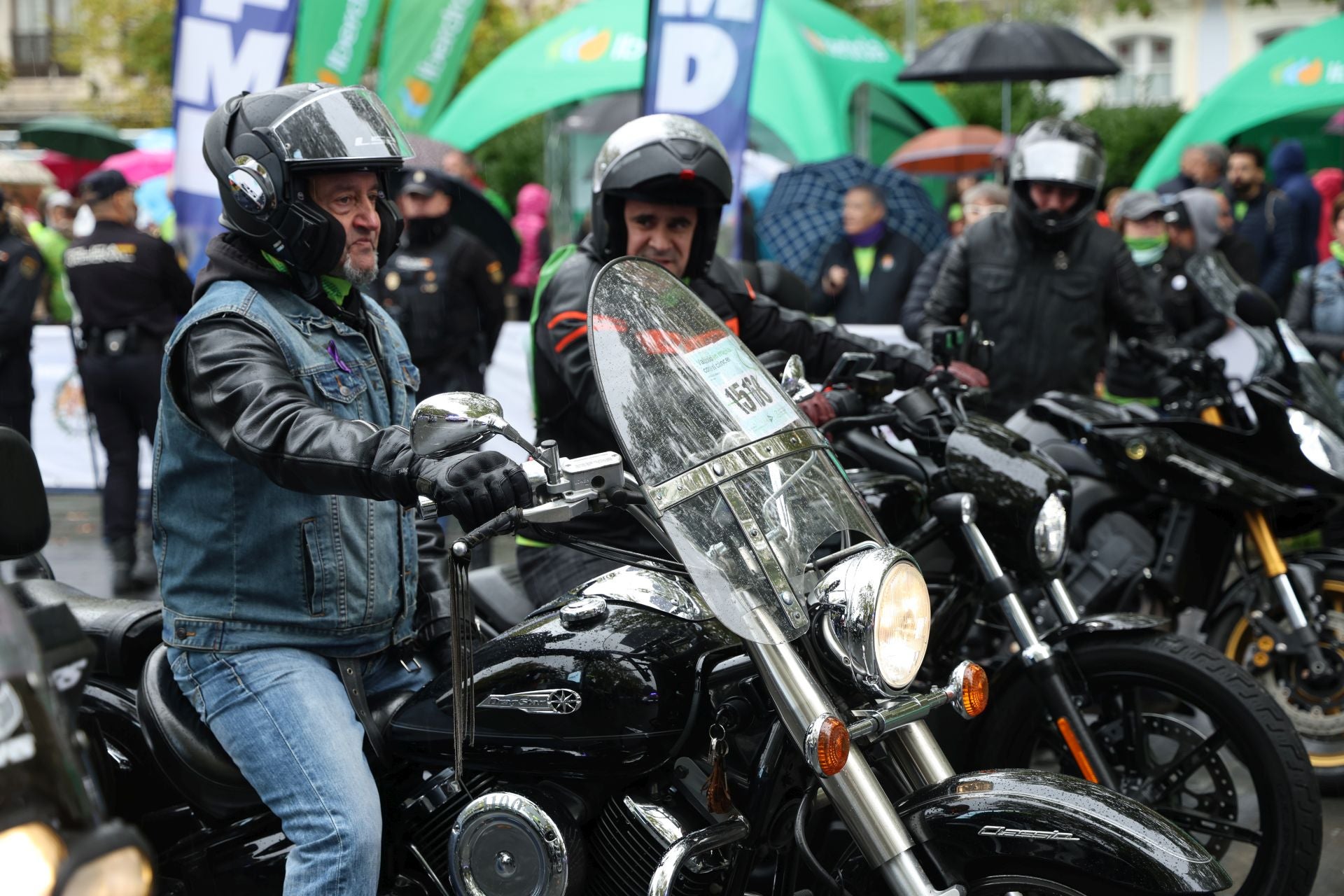 Ambiente previo a la Marcha Contra el Cáncer en Valladolid