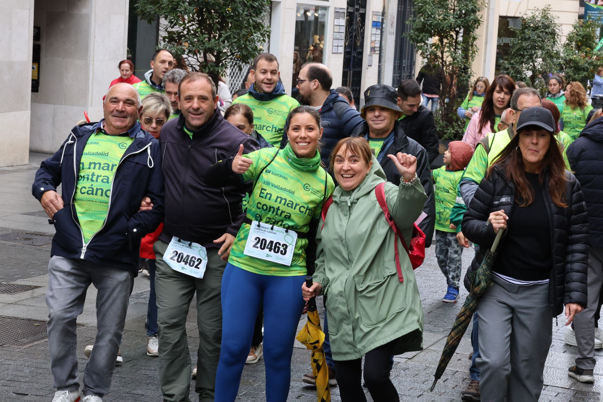 Todas las imágenes de la XIII Marcha contra el cáncer en Valladolid (2/3)