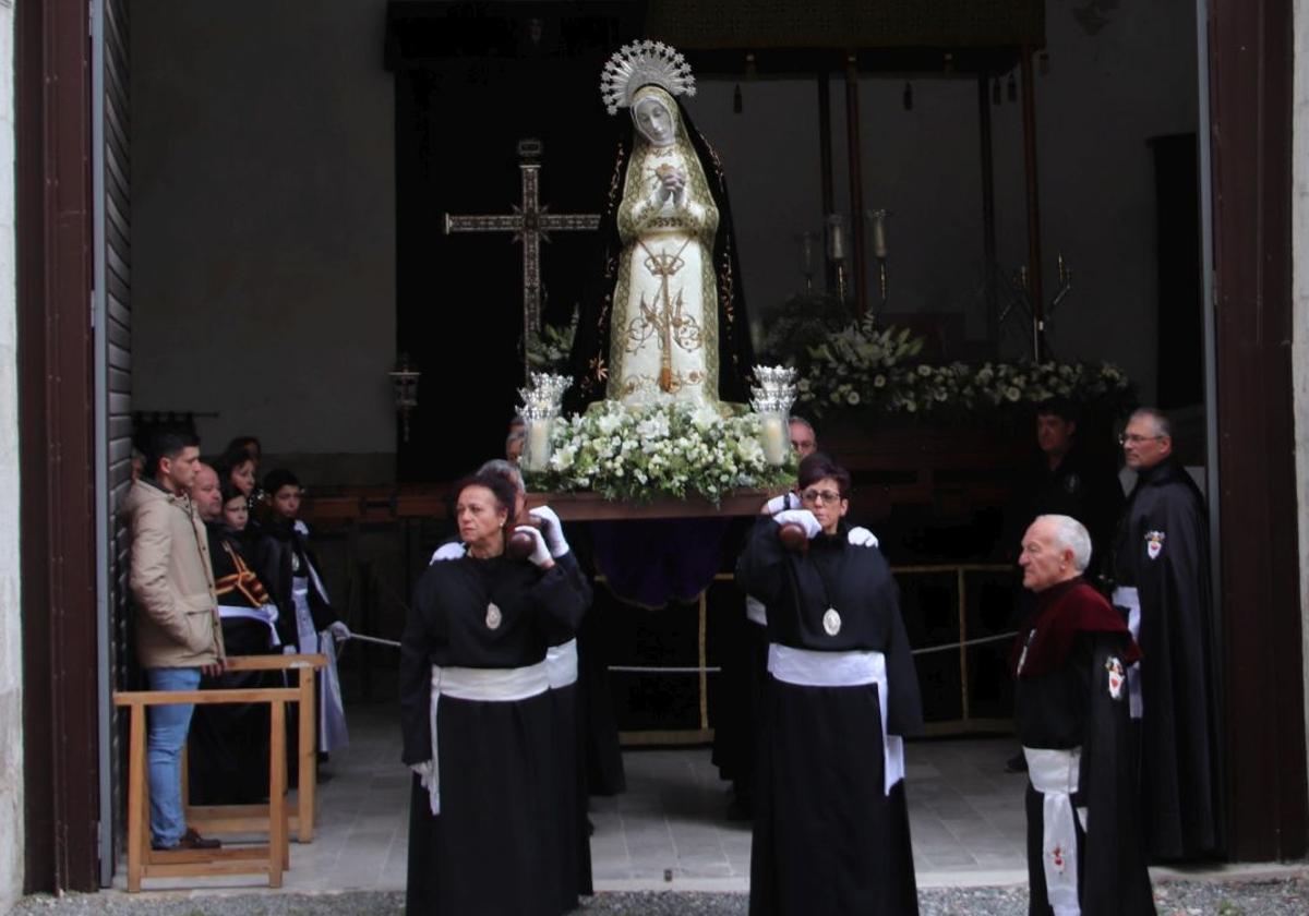 Imagen de la Virgen de la Soledad.