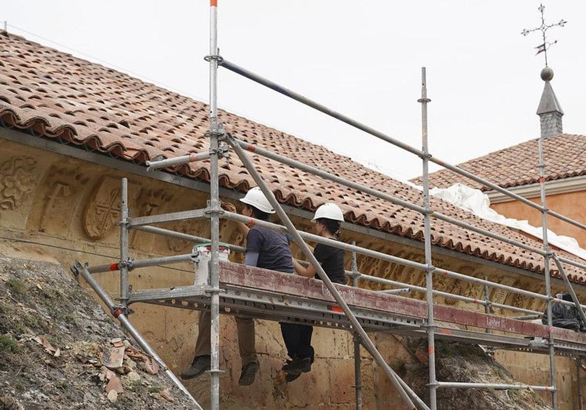 IE University invierte 700.000 euros en la restauración de la bóveda del antiguo convento