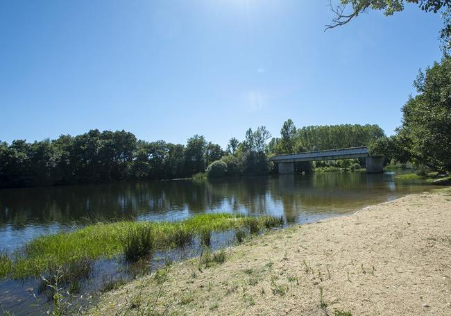 Playa fluvial de La Barca