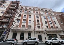 El edificio del doctor Julio Jolín Daguerre frente al Santuario Nacional