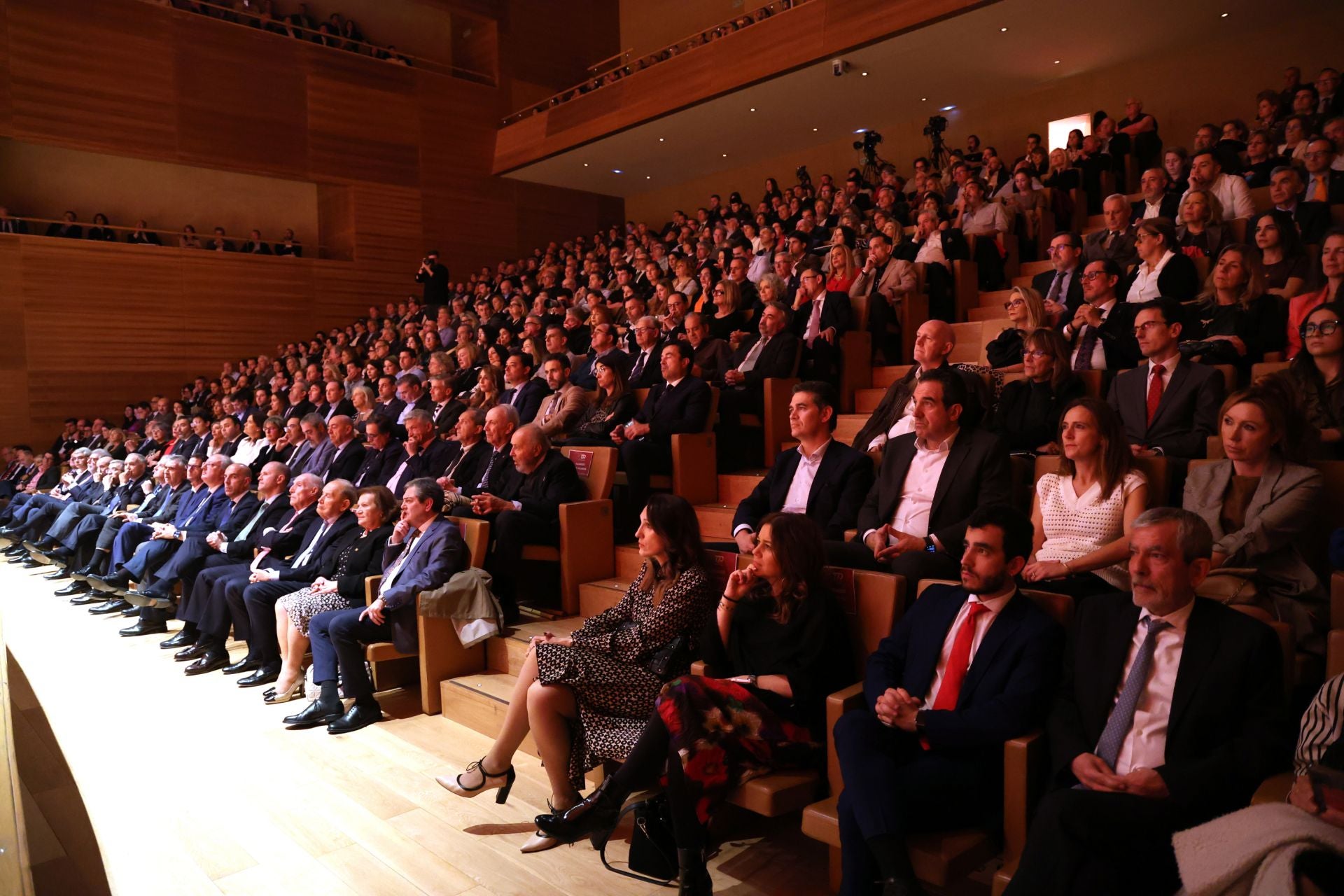 La Sala Sinfónica del C.C. Miguel Delibes se llenó para acudir a la gala del 170 aniversario de El Norte de Castilla