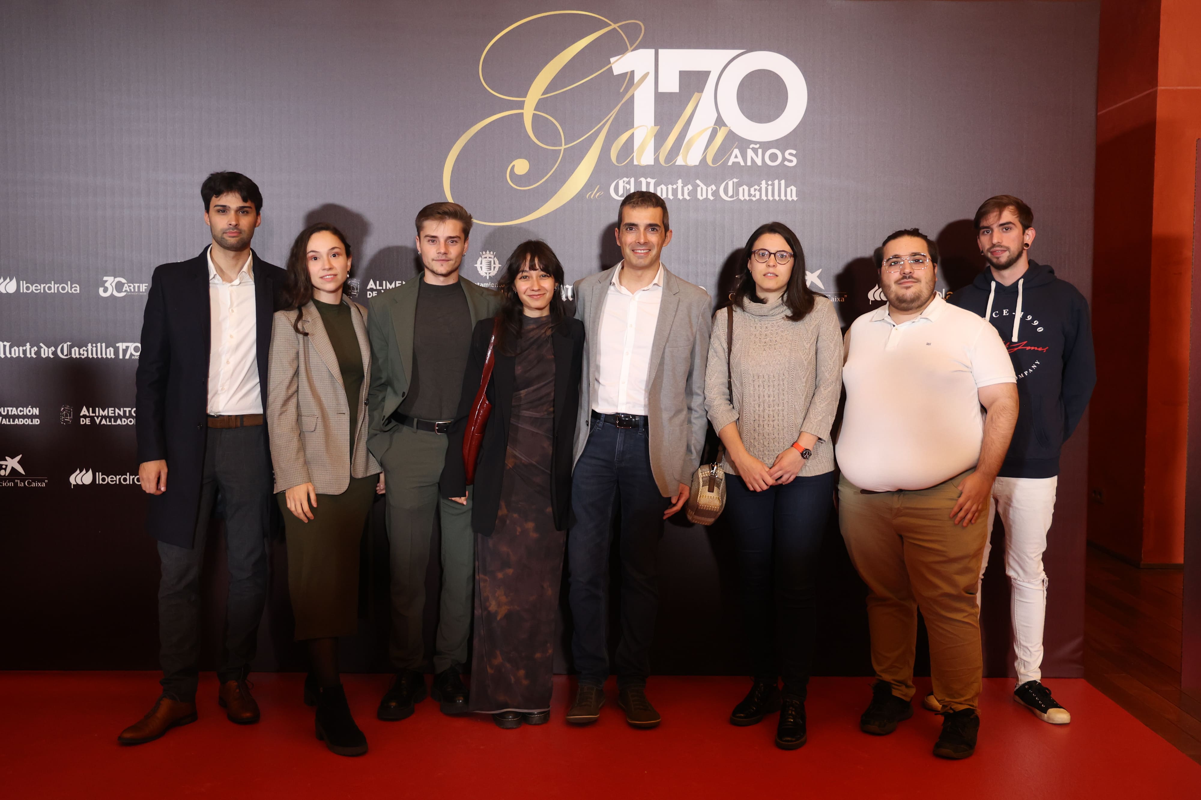 Mario Azcona, Irene Velasco, Pablo Marcos, Carolina Amo, José Luis Carrera, Ángela Gago, José Antonio Sánchez y Samuel Galdeano.