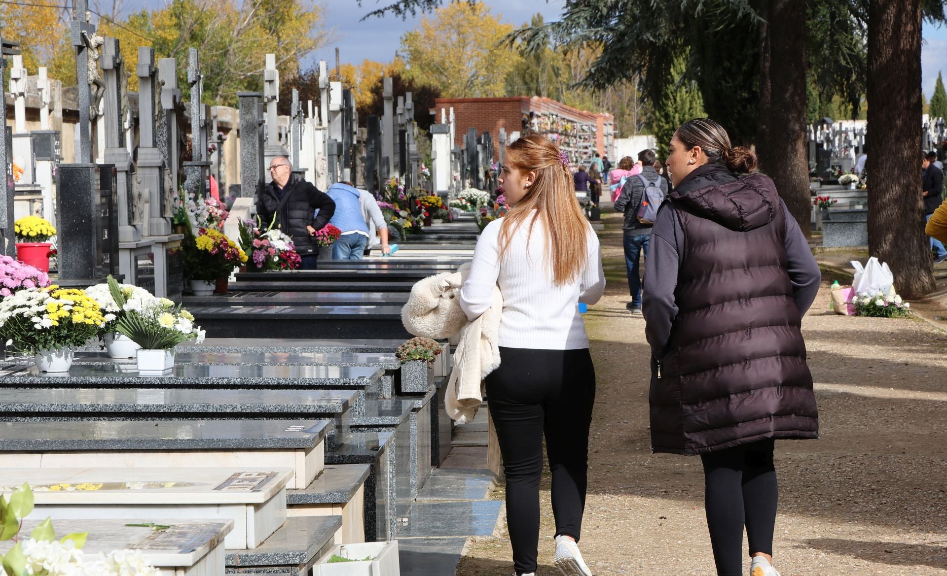 Palencia recuerda a sus difuntos