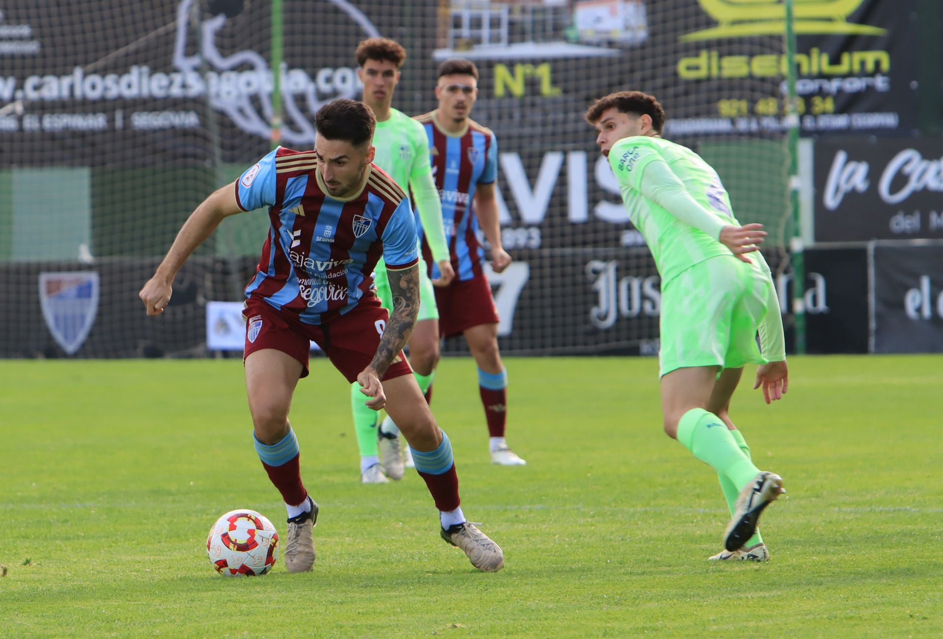 Fotos del empate de la Segoviana ante el Barcelona B