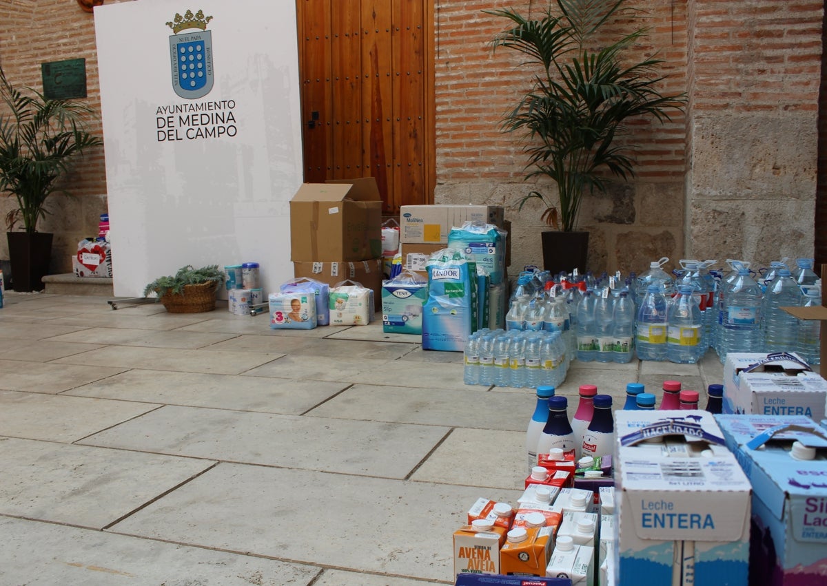 Imagen secundaria 1 - Entrega de alimentos en Medina del Campo 