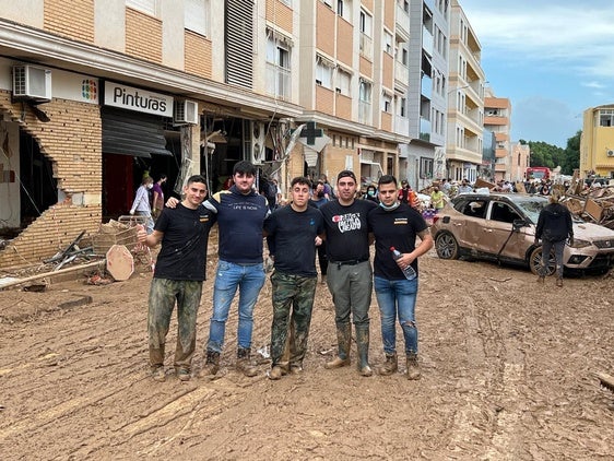 Luis Antonio, Marco, Adrián, Carlos y Álvaro el domingo por la mañana en Picaña