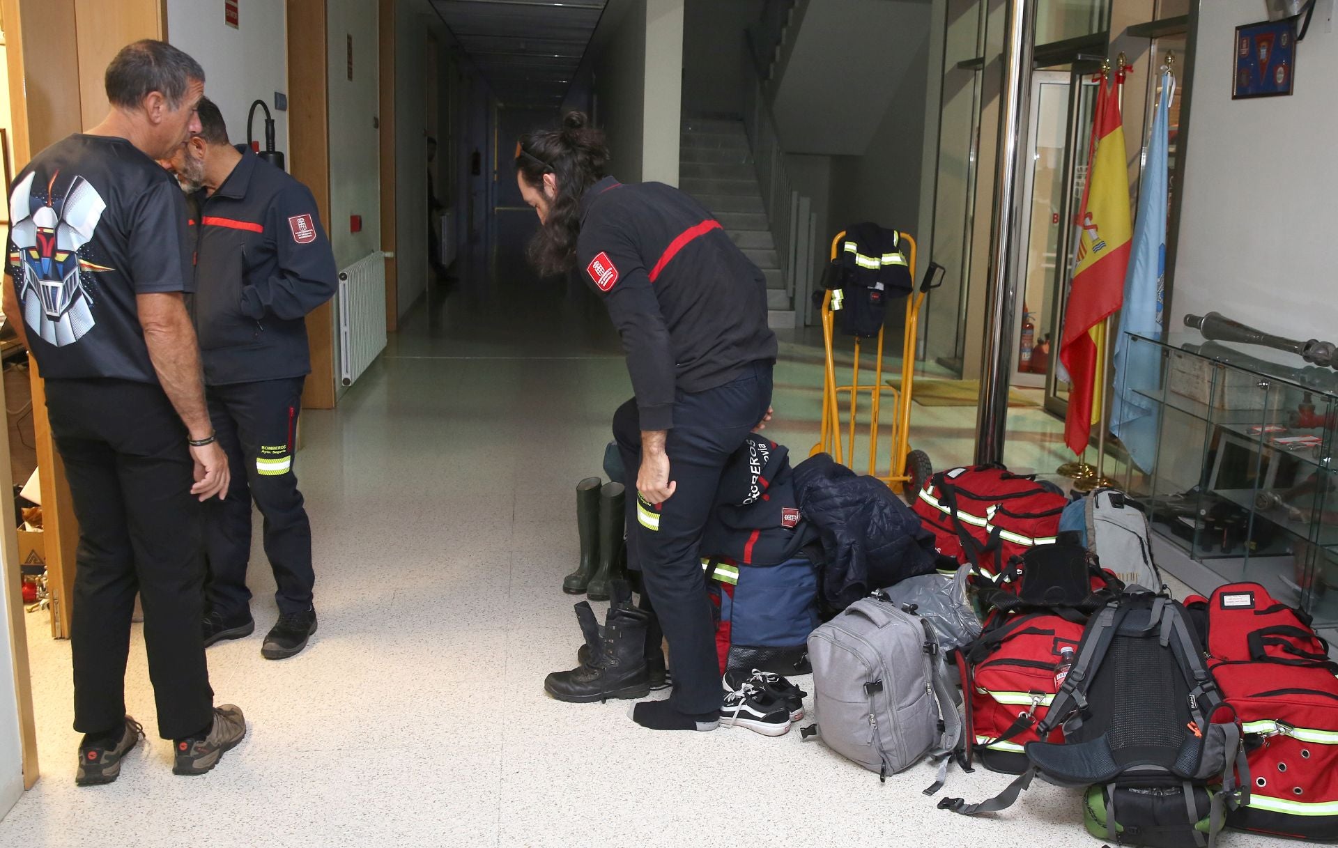 Un nuevo equipo de bomberos de Segovia parte para Valencia