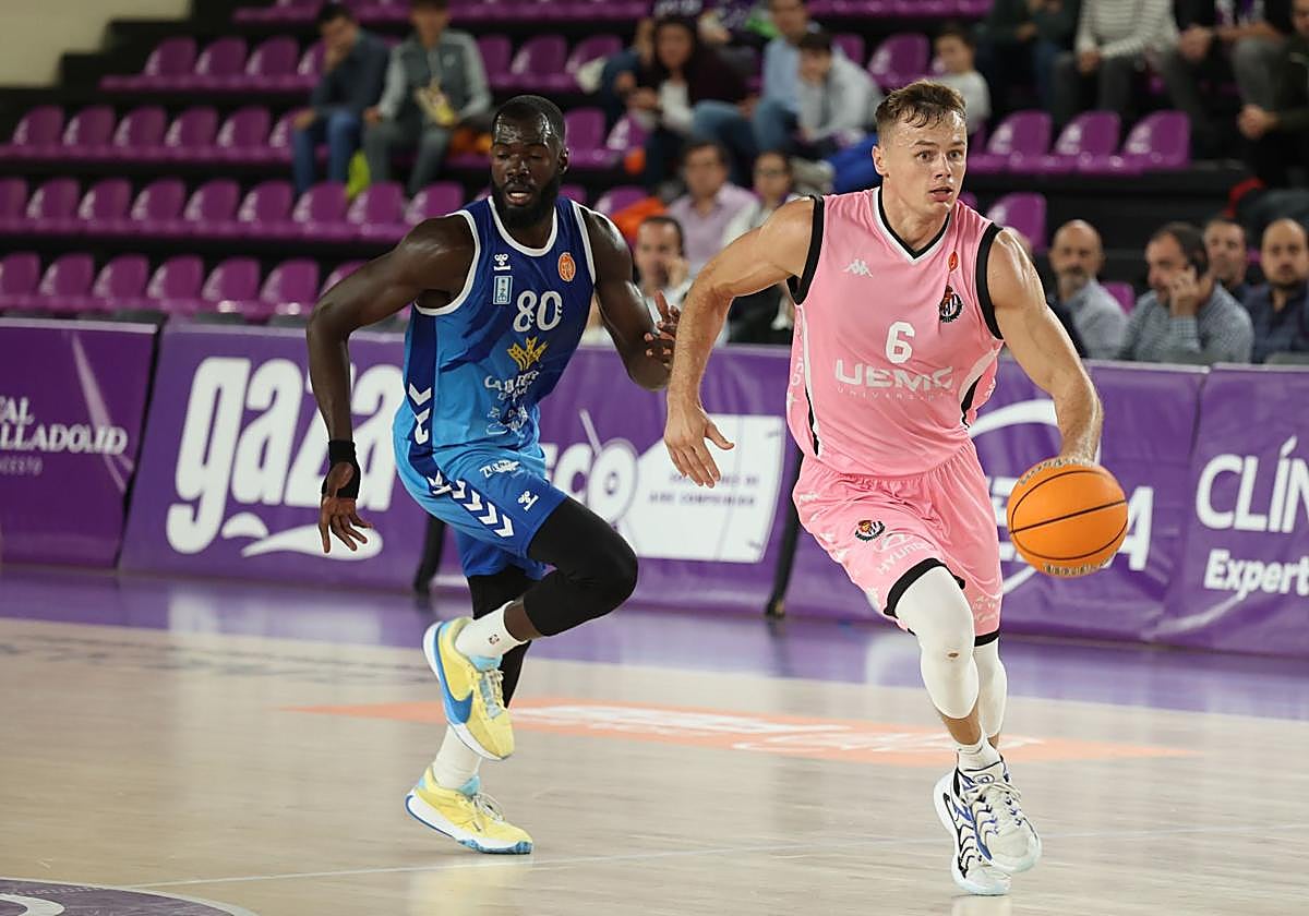 Puidet, baja de última hora por lesión en el UEMC Real Valladolid.