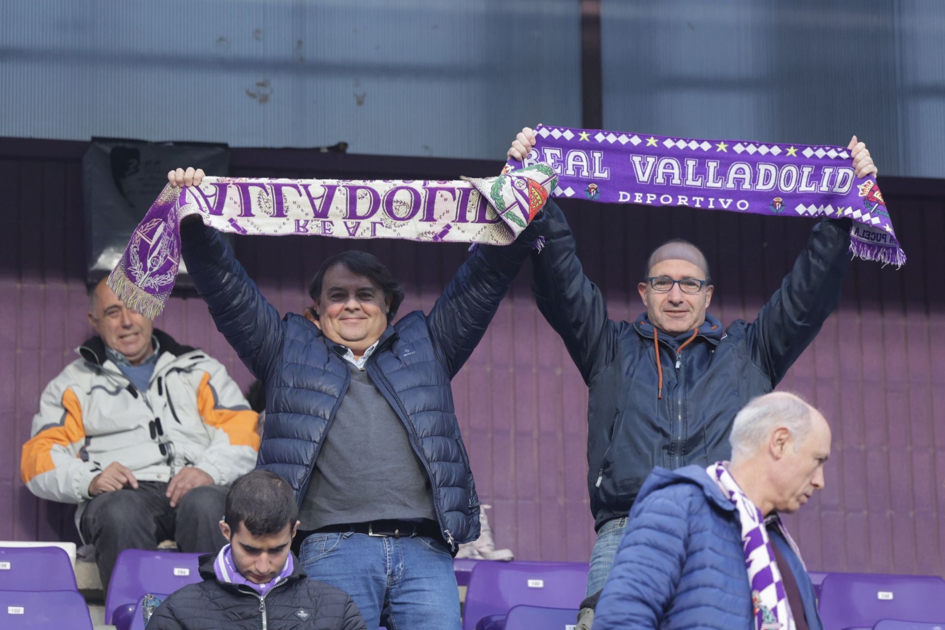 Búscate en la grada del estadio José Zorrilla (2/4)