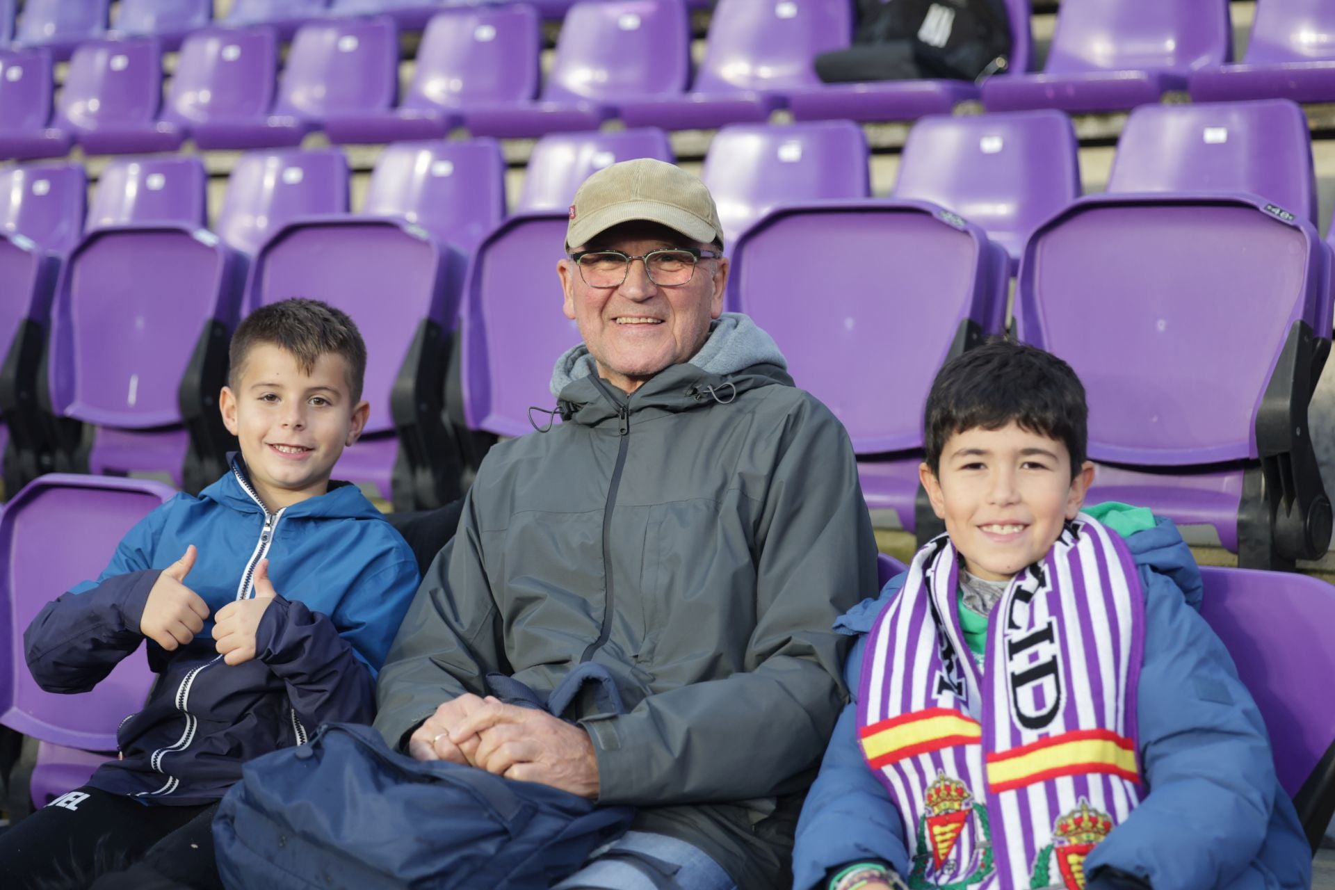 Búscate en la grada del estadio José Zorrilla (2/4)