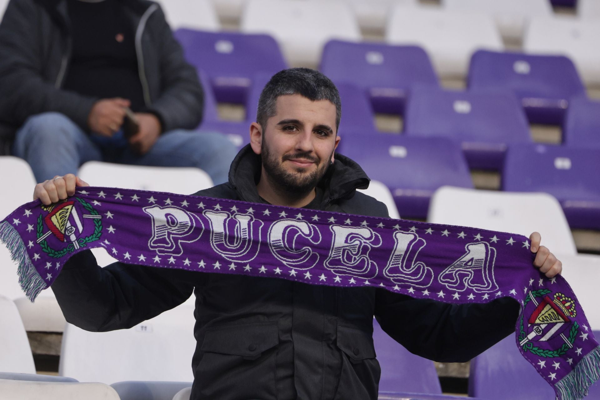 Búscate en la grada del estadio José Zorrilla (3/4)