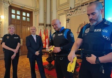 La Policía Local estrena esta semana las seis pistolas eléctricas paralizantes en sus patrullas