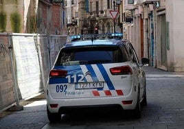 Imagen de archivo de la Policía Local patrullando por las calles de Burgos.