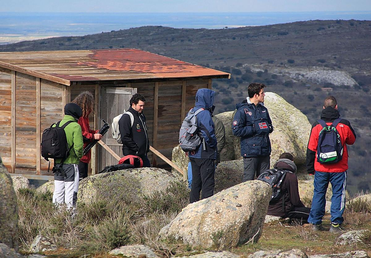 Alumnos y profesores de la anterior Escuela de Capacitación Forestal de Coca.