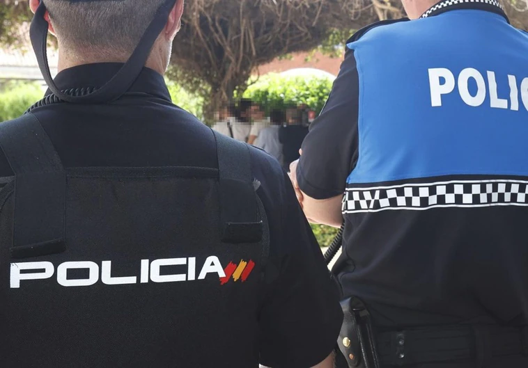 https://s1.ppllstatics.com/elnortedecastilla/www/multimedia/2024/11/14/policiasMARTAMORAS-kCfG-U2304540704PgG-758x531@El%20Norte.jpg