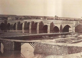 El Puente Mayor en 1865, antes de comenzar las obras.