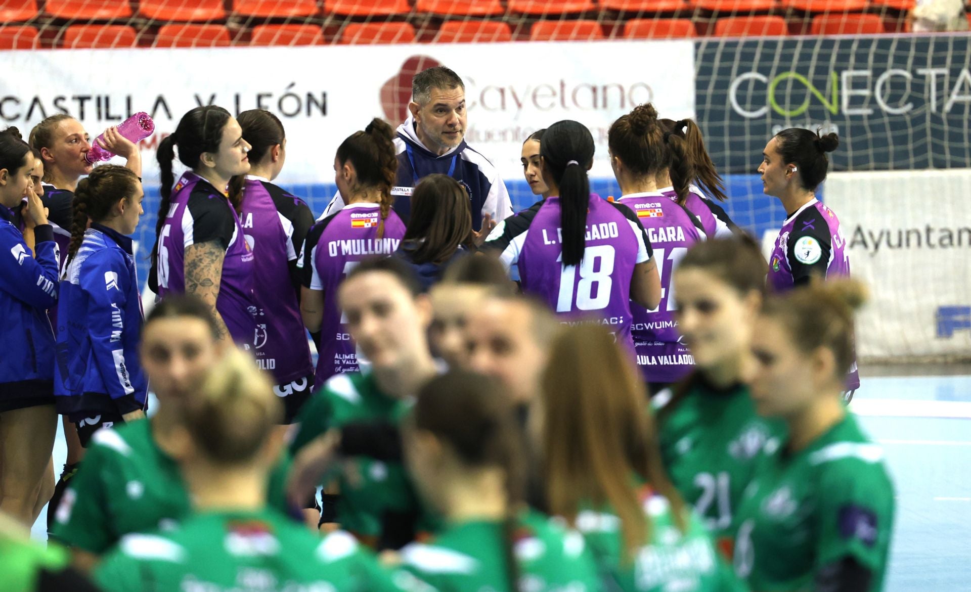 Las imágenes del partido del Aula en la de la EHF European Cup