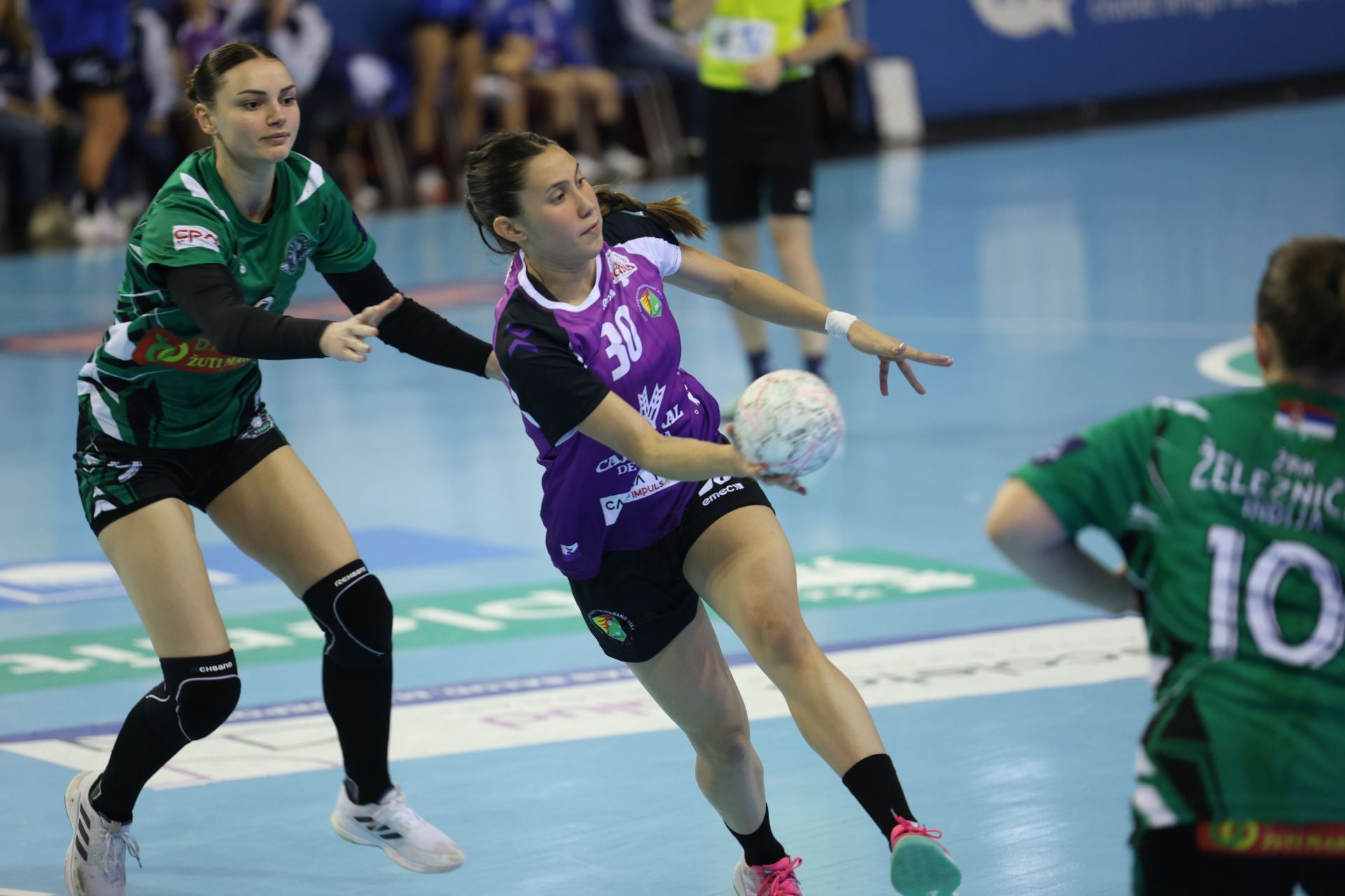 Las imágenes del partido del Aula en la de la EHF European Cup