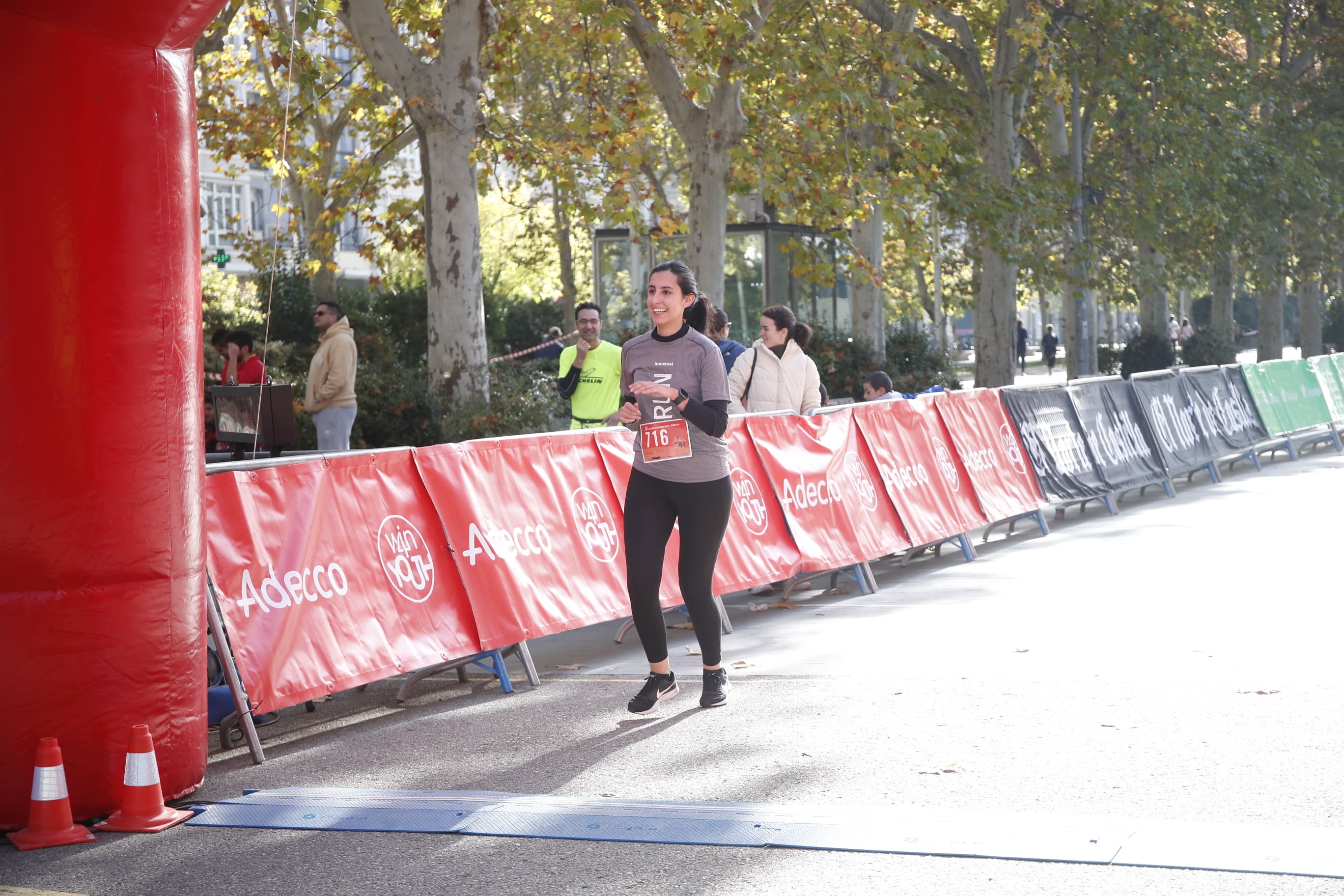 Búscate en la VIII Carrera de Empresas Adecco (8/8)