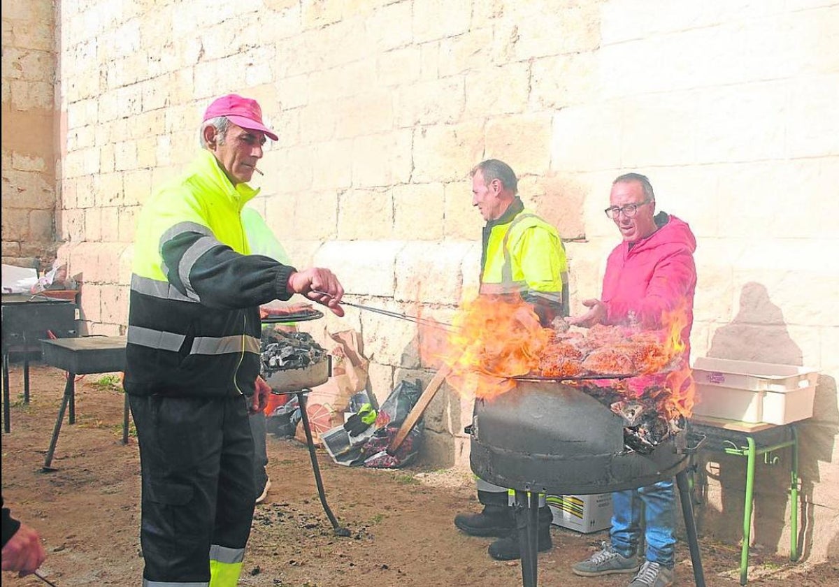Valdestillas rememora sus tradicionales matanzas este fin de semana