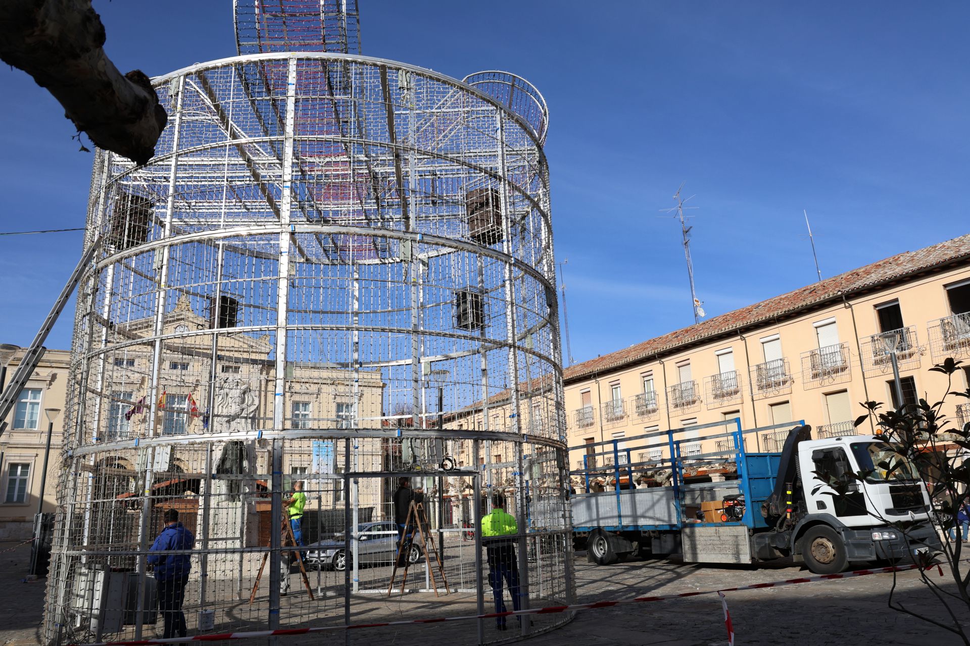 La Navidad asoma por la Plaza Mayor de Palencia