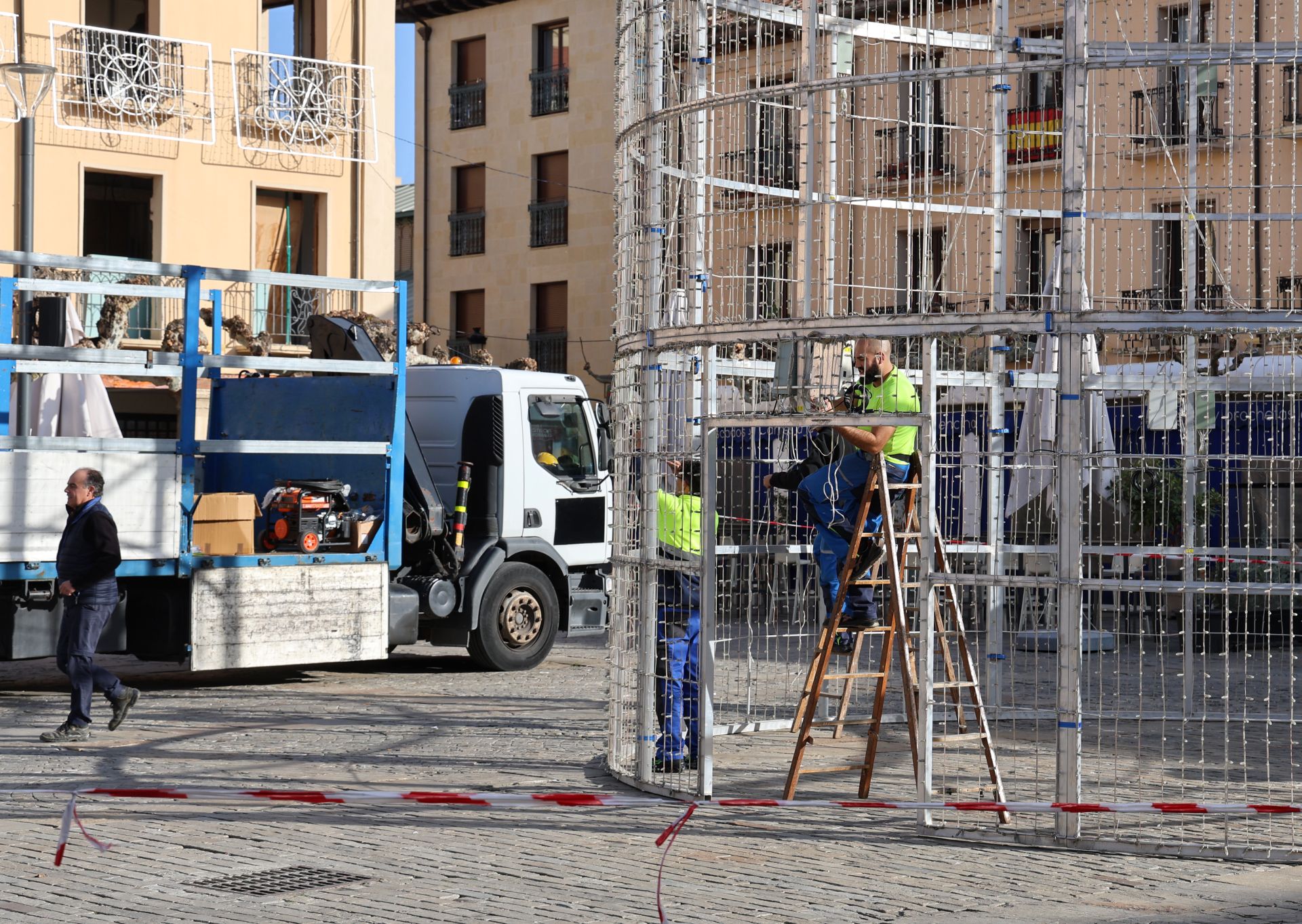 La Navidad asoma por la Plaza Mayor de Palencia