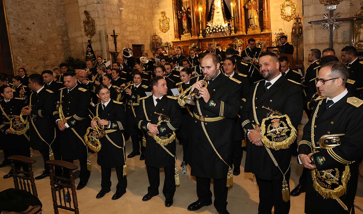 La Banda de la Santísima Trinidad celebra Santa Cecilia