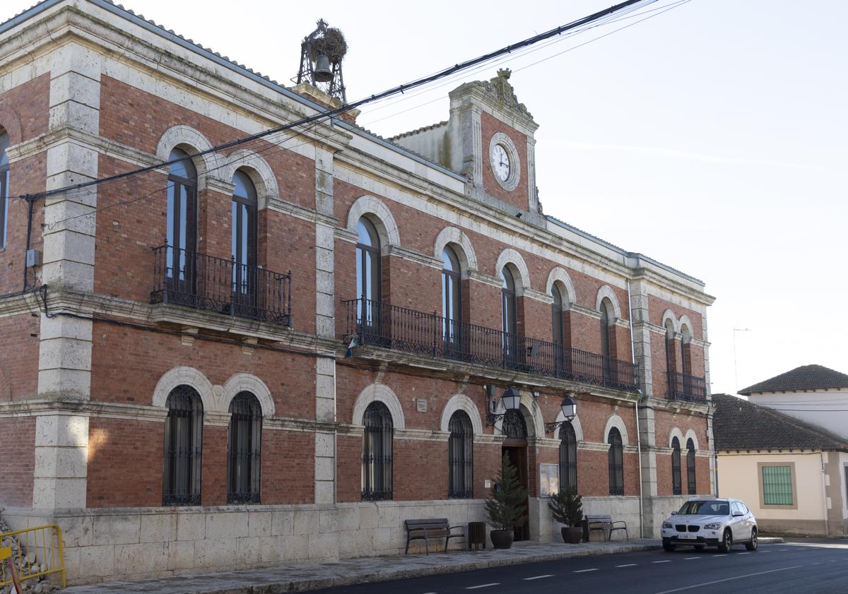 Imagen principal - El pueblo que volverá a ser gobernado por un vecino tras una década de alcaldes foráneos