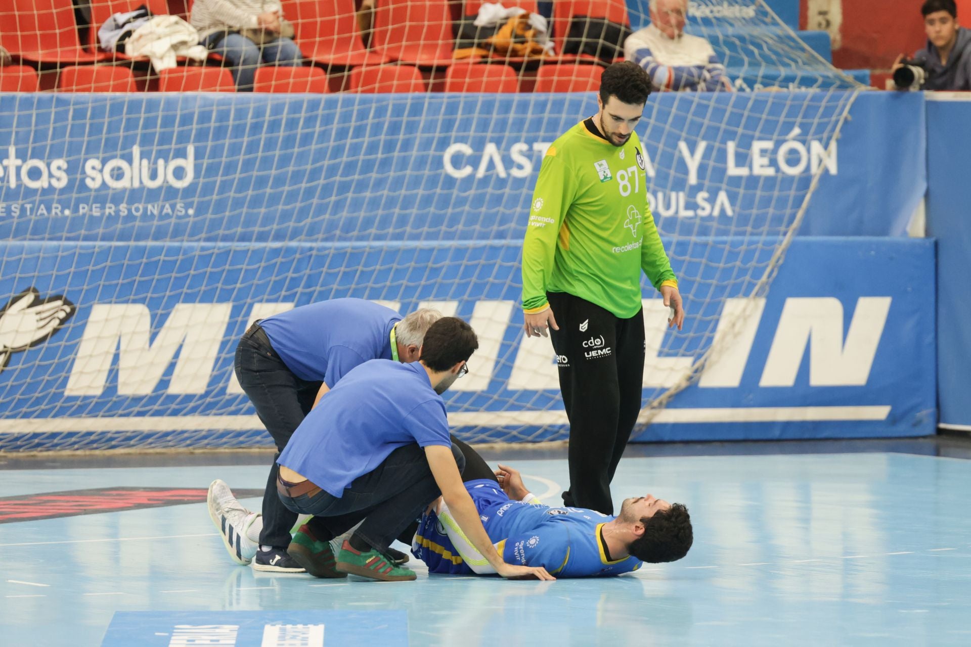 El partido del Recoletas Valladolid y el Tubos Aranda, en imágenes