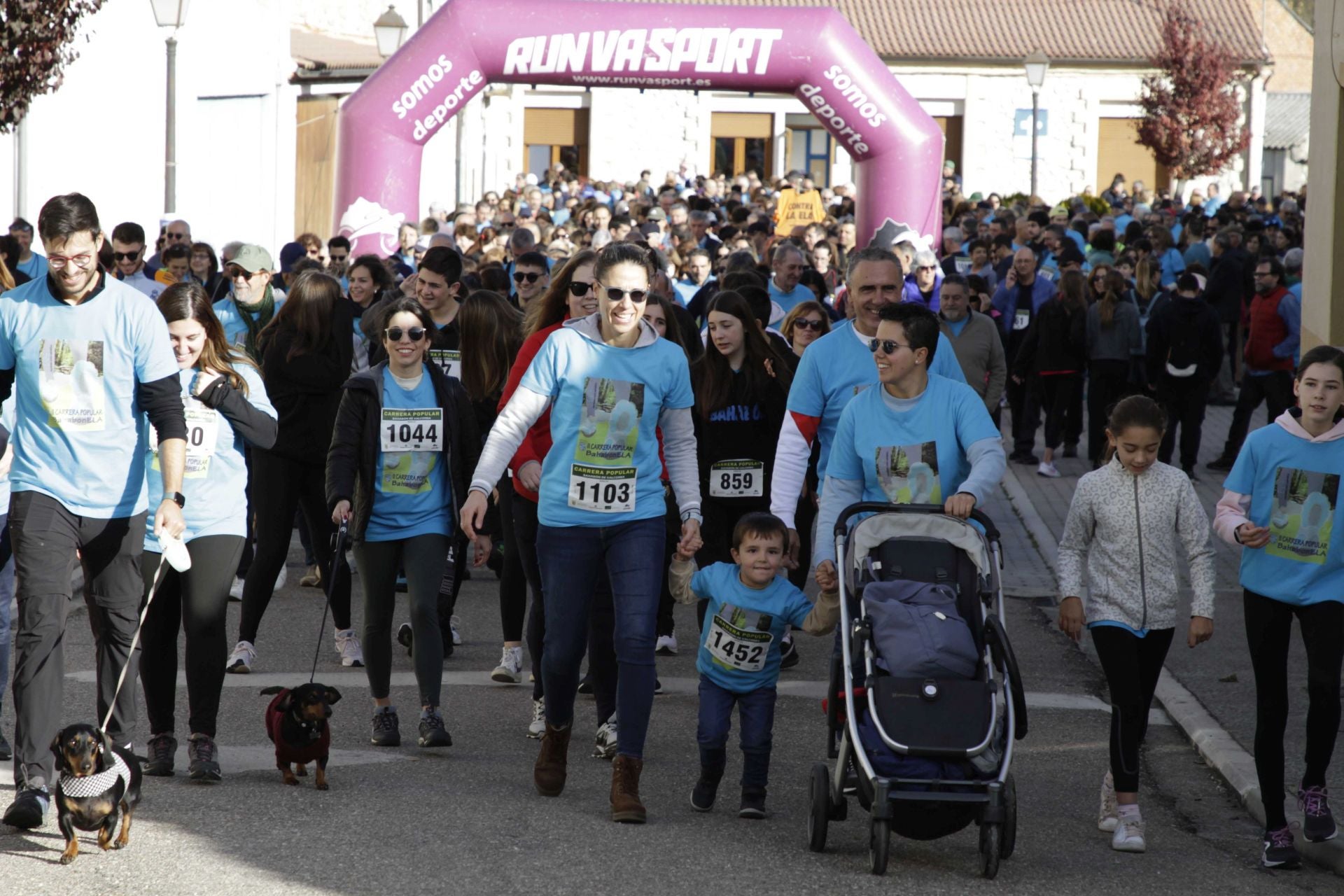 La carrera y marcha solidaria Bahabón, en imágenes