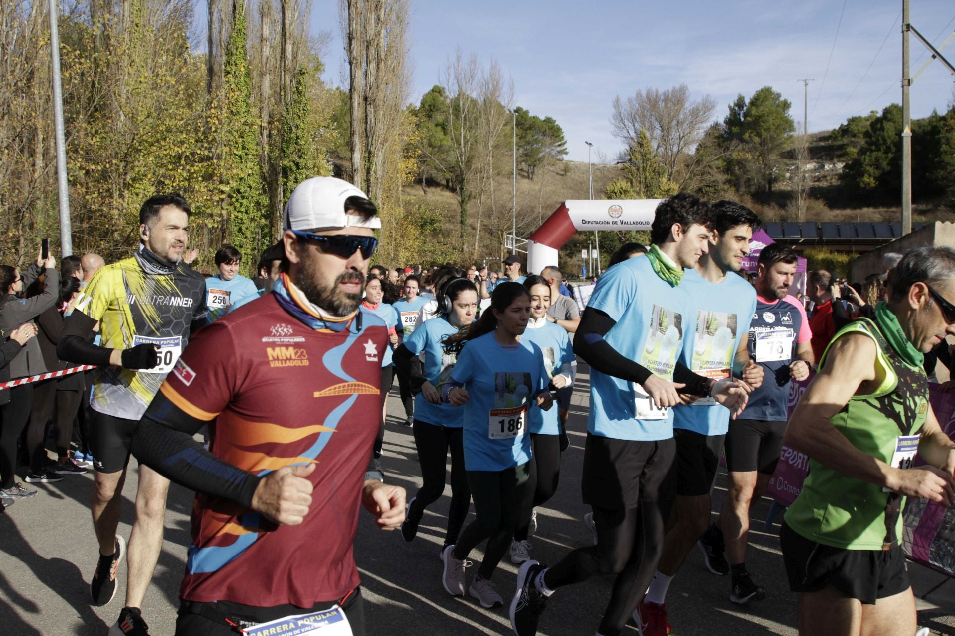 La carrera y marcha solidaria Bahabón, en imágenes