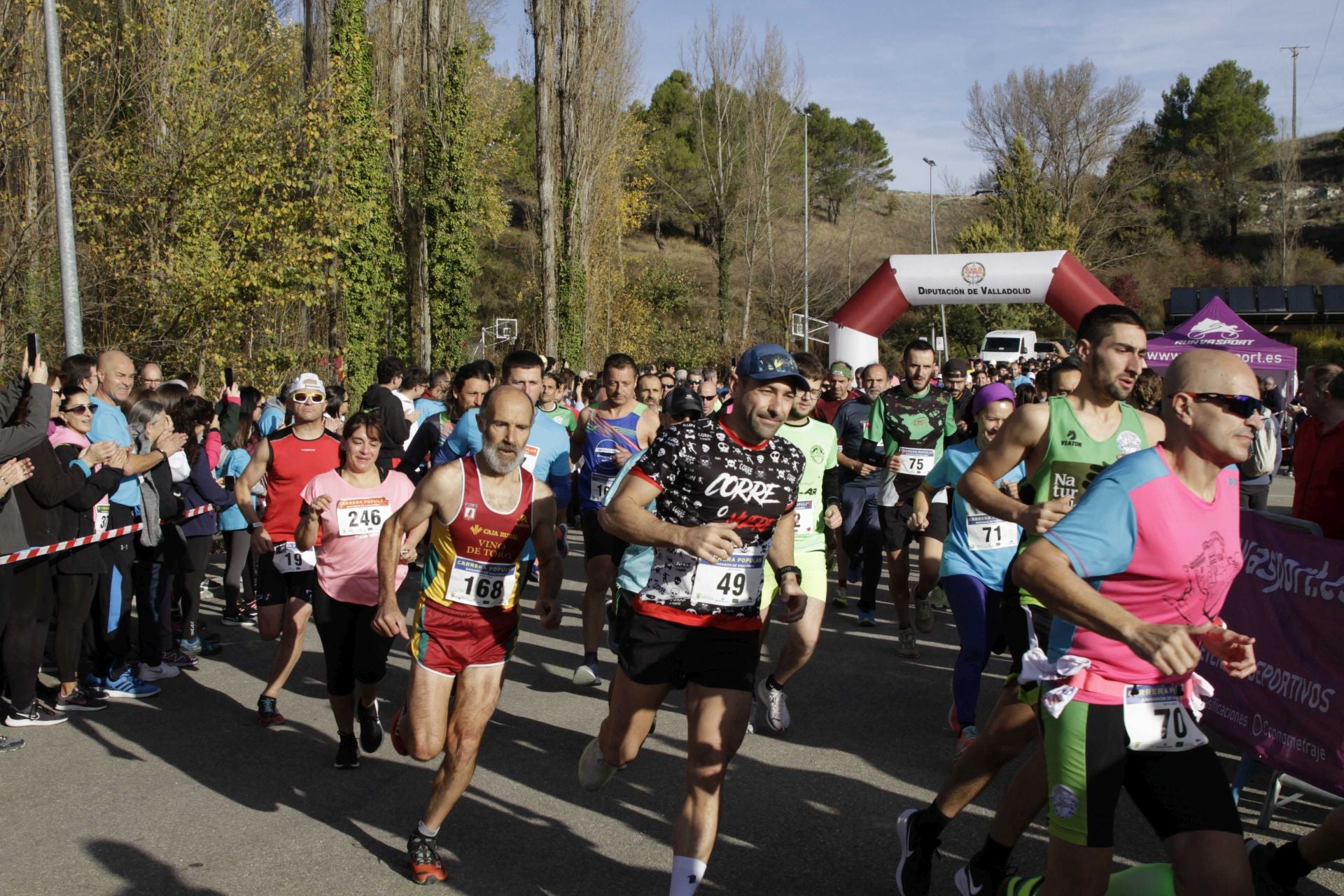 La carrera y marcha solidaria Bahabón, en imágenes