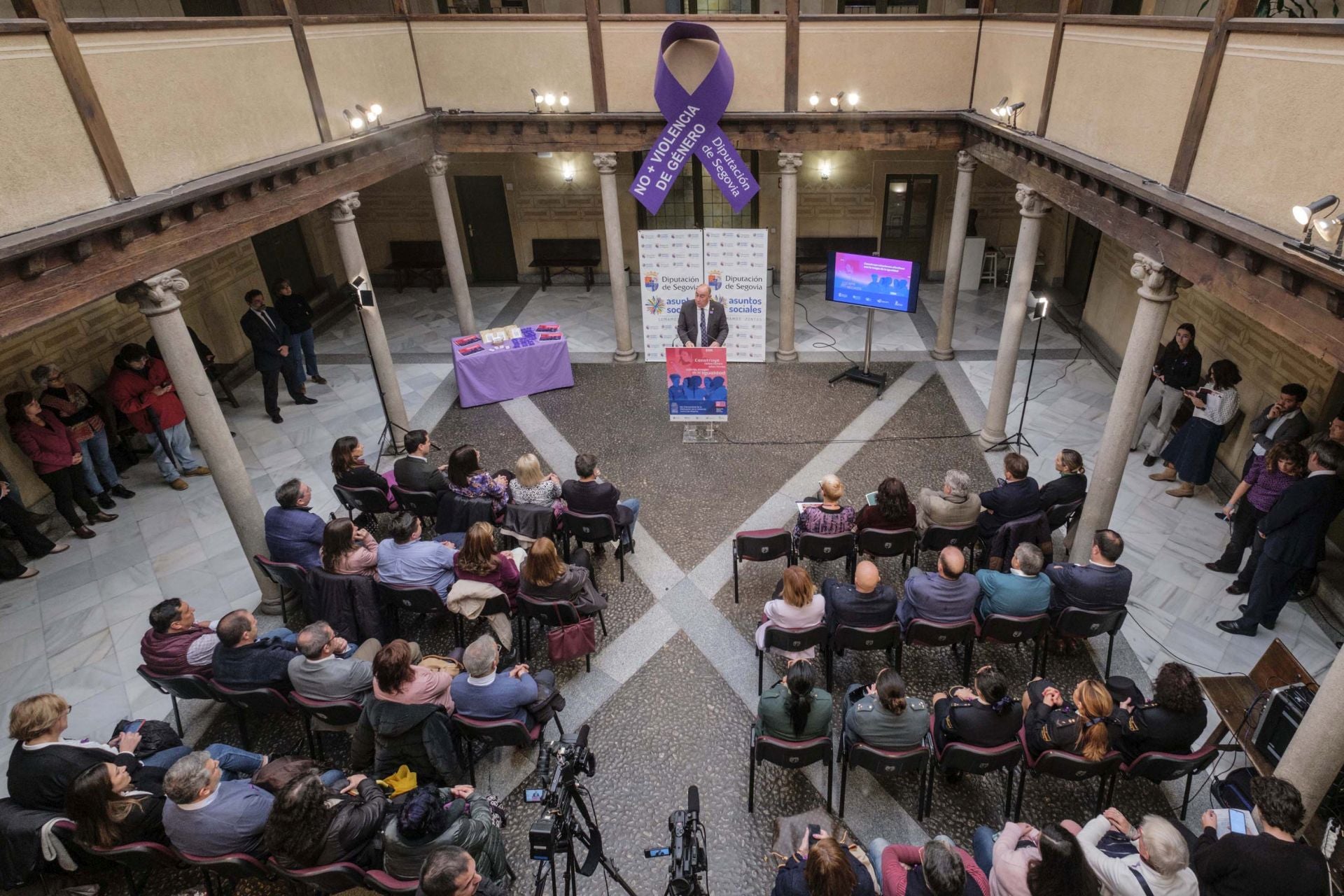 Clamor contra la violencia machista en Segovia