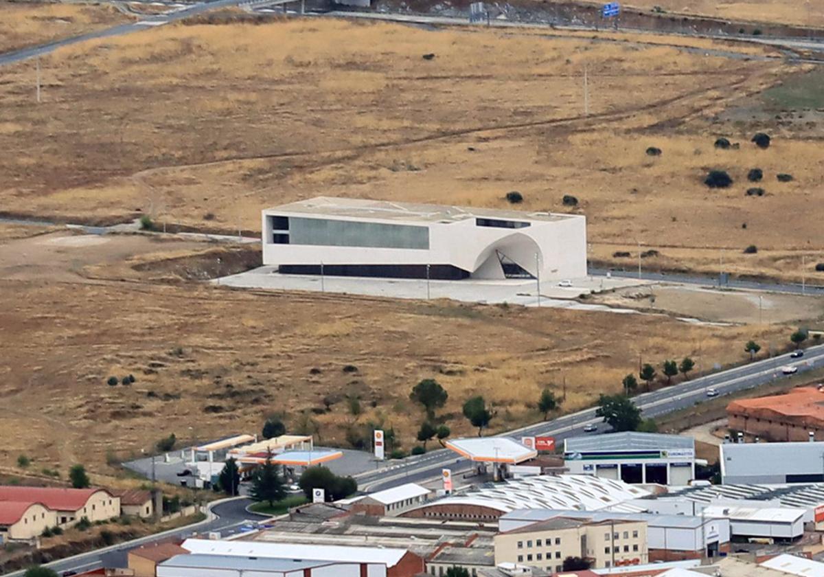 Vista aérea del edificio CIDE y los terrenos afectados por el cambio de uso en el proyecto CAT.