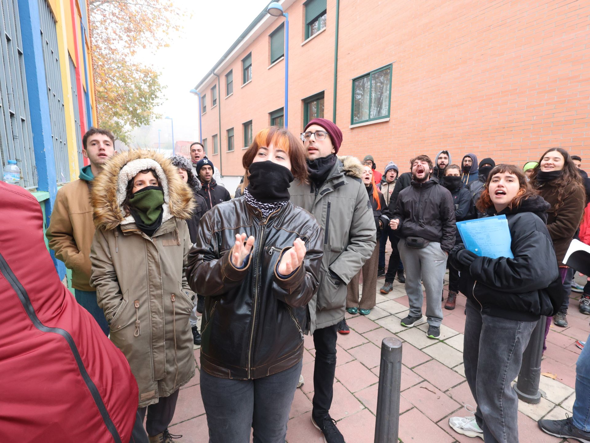 Las imágenes de la protesta del Sindicato de Vivienda en Barrio España