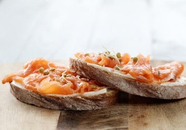 Tosta de salmón y aguacate