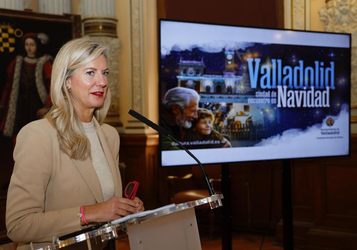 La teniente de alcalde, Irene Carvajal, este jueves durante la presentación de la programación cultural de Navidad en Valladolid.