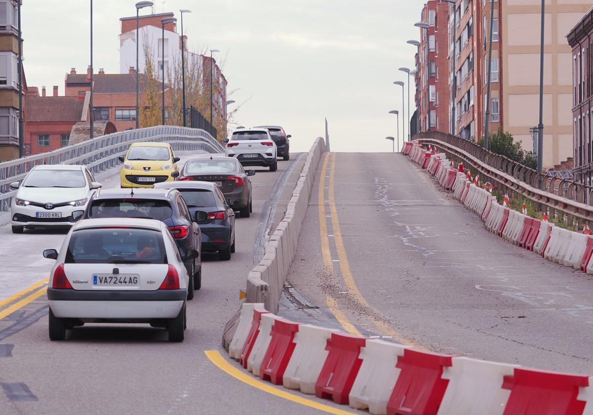 El viaducto de Arco de Ladrillo ha sido reabierto al tráfico a primera hora de la mañana.