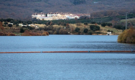 El embalse del Pontón Alto, a rebosar.