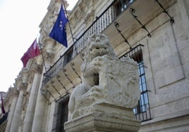 La fachada de la facultad de Derecho de Valladolid, en una imagen de archivo.