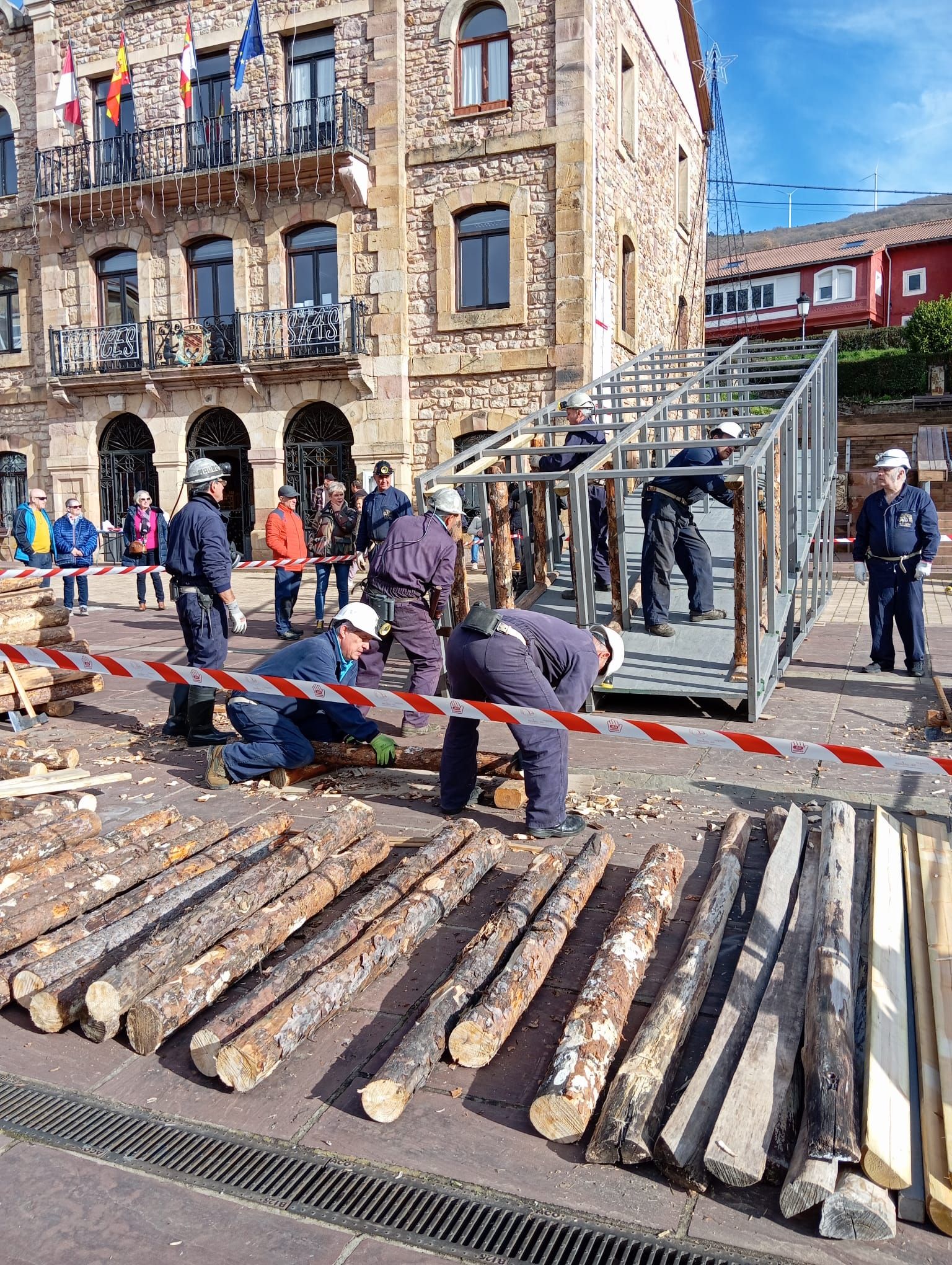 Los entibadores postean en Barruelo por Santa Bárbara