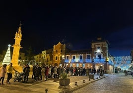 Numerosos vecinos participaron en el encendido de las luces y la chocolatada