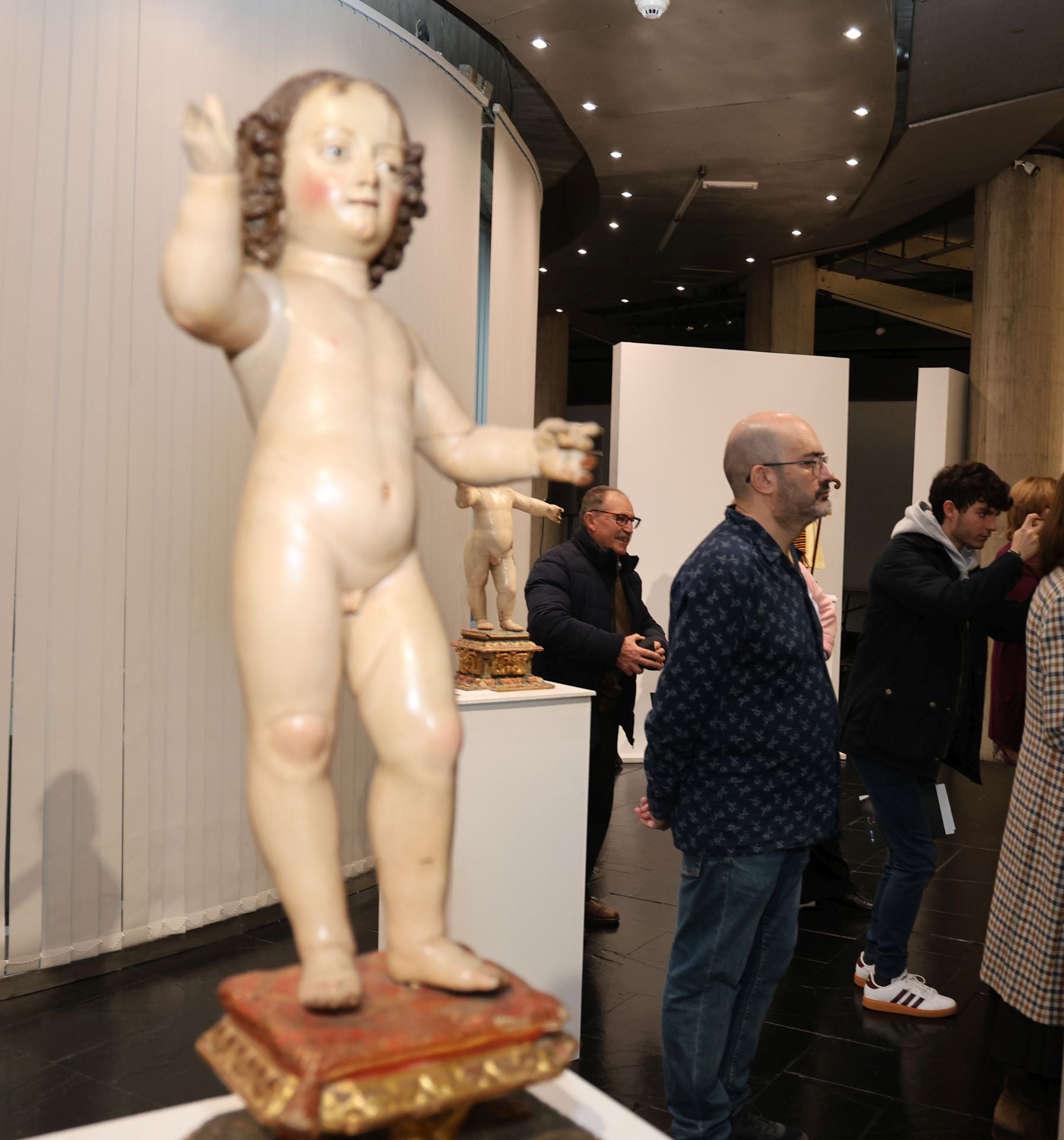 Palencia reúne en el Museo esculturas del Niño Jesús