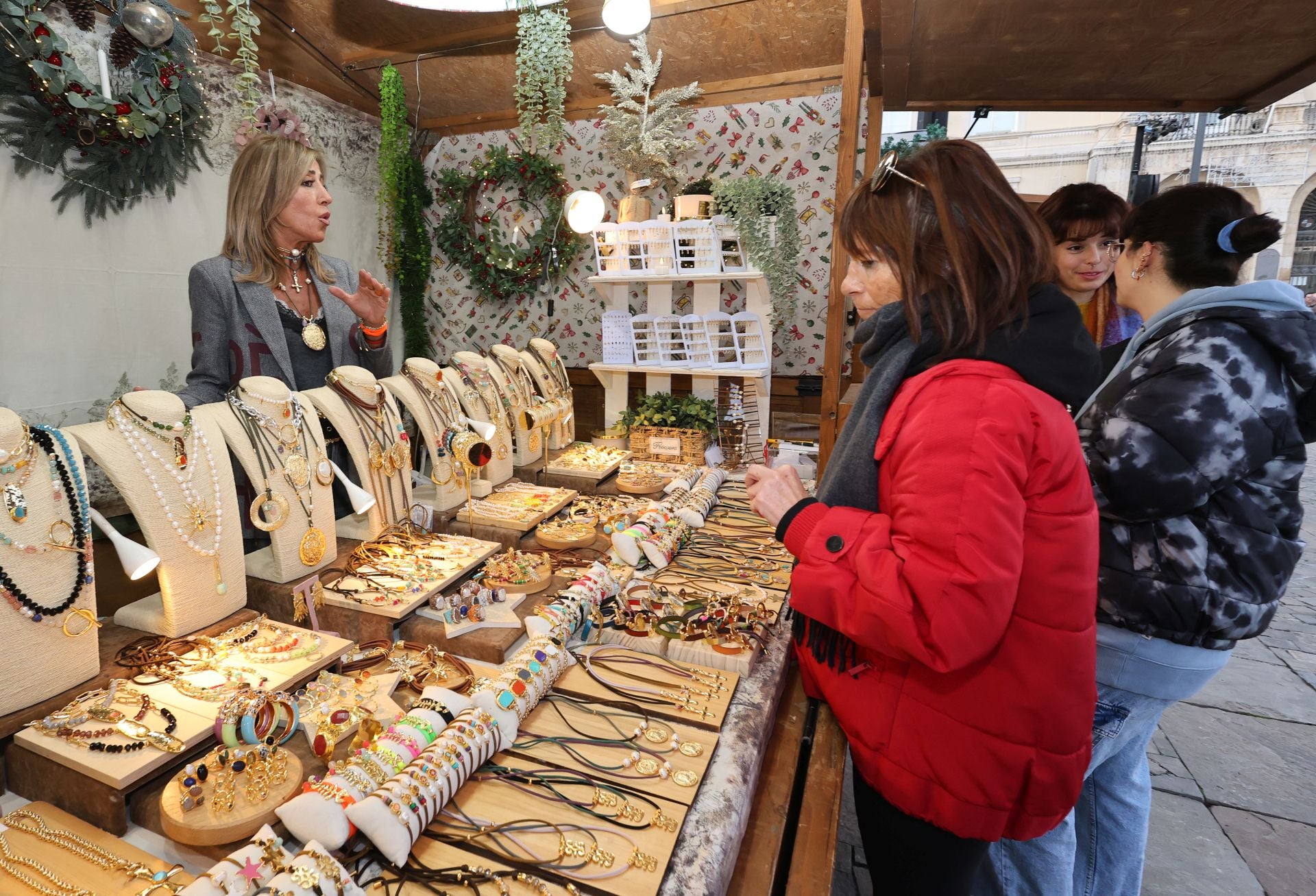 Un mercado para alegrar la Navidad en Palencia