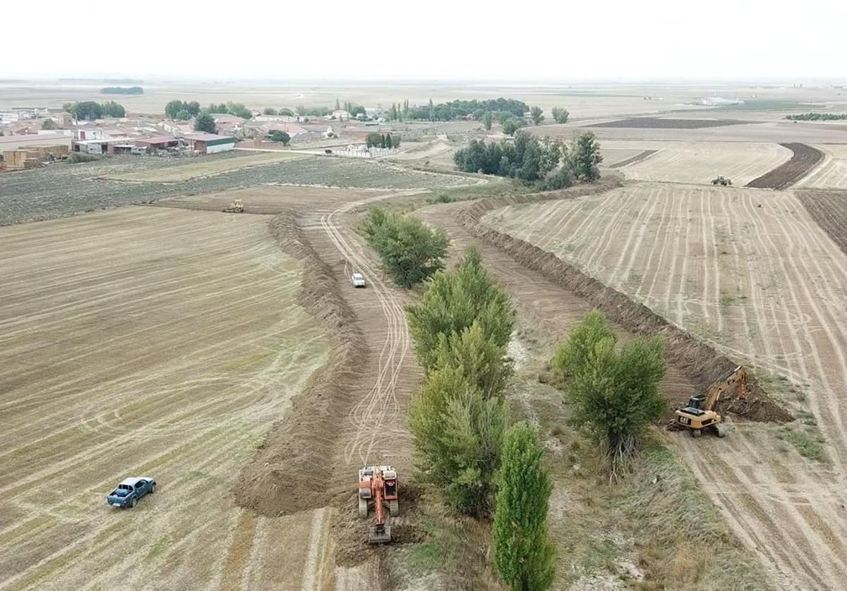 Trabajos de restauración fluvial del río Zapardiel.