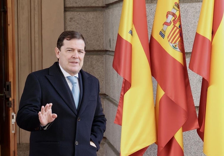 Mañueco, en la recepción del acto del Día de la Constitución en el Congreso.