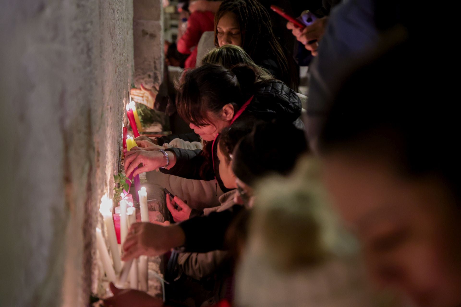 Las imágenes de la noche de velitas en San Martín