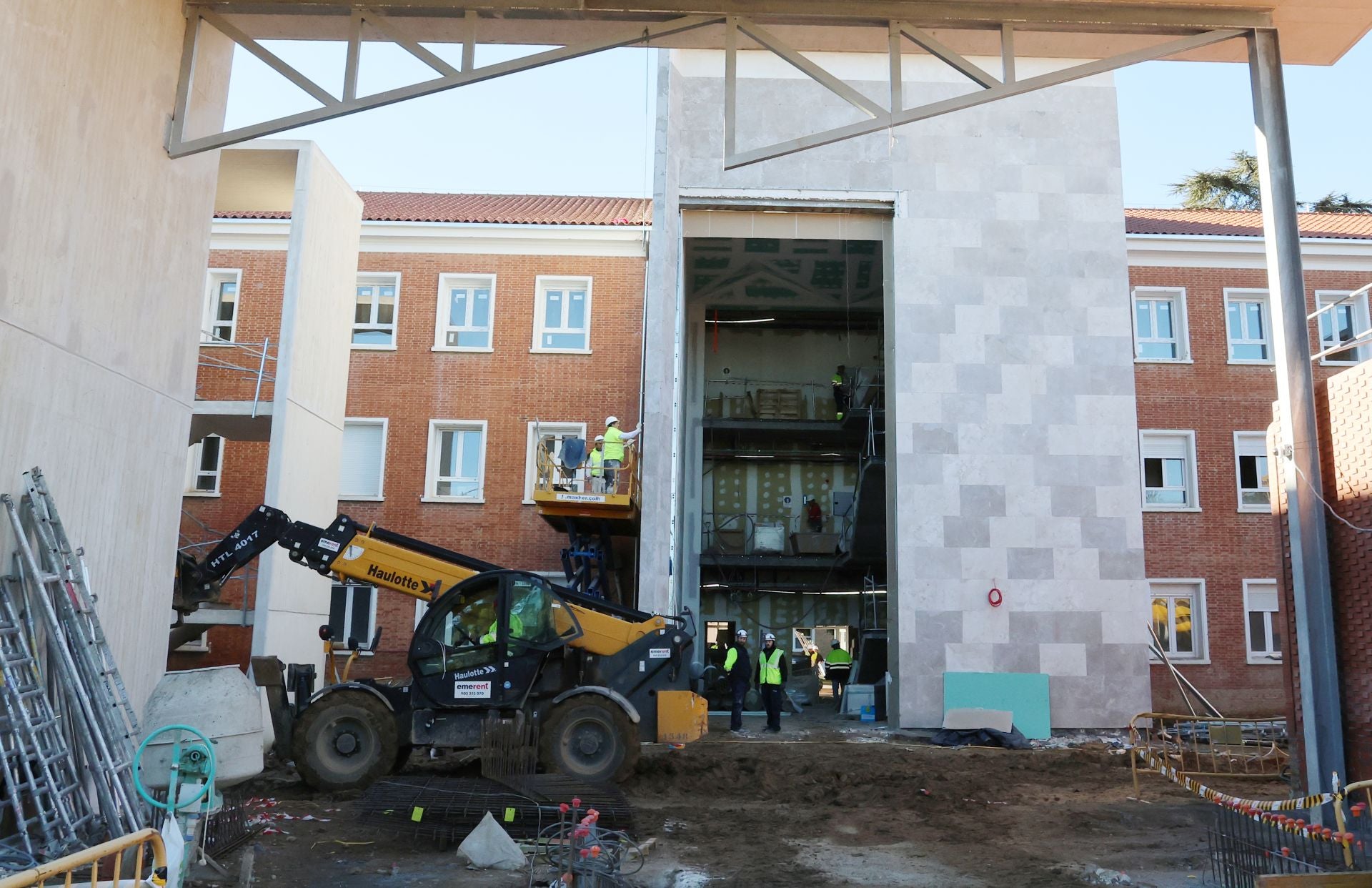 Así se desarrollan las obras de la Escuela de Enfermería